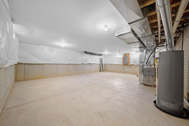 1559 Obetz Ave, Obetz, OH 43207 - unfinished below grade area with gas water heater
