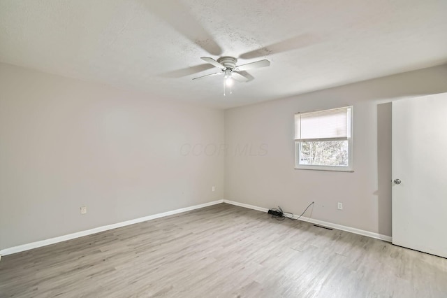 3104 Lewis Rd, Columbus, OH 43207 - empty room featuring light wood-style flooring and ceiling fan