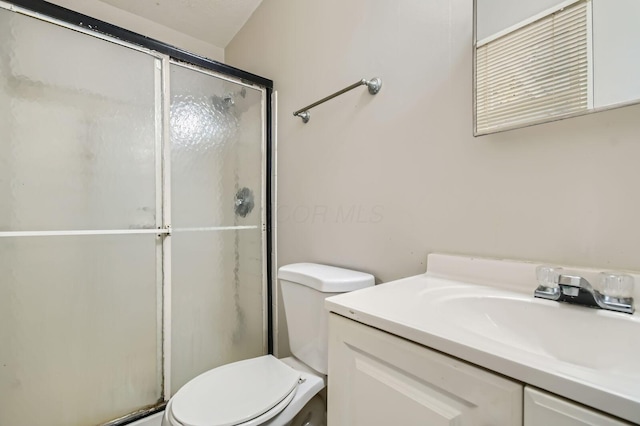 3104 Lewis Rd, Columbus, OH 43207 - bathroom featuring vanity and a stall shower