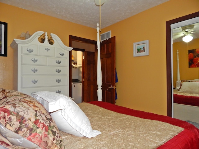 3061 County Road 11, Bellefontaine, OH 43311 - bedroom featuring a textured ceiling