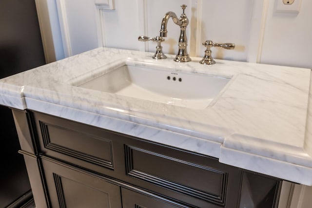 160 E Moler St, Columbus, OH 43207 - bathroom with vanity
