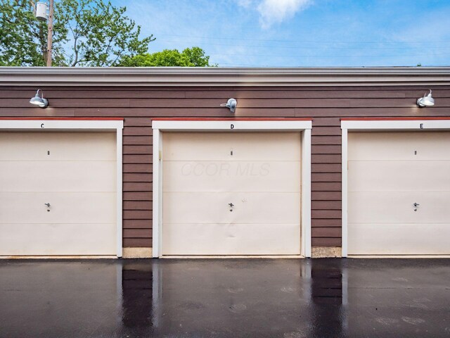 1276 N High St Unit 402, Columbus, OH 43201 - photo 25