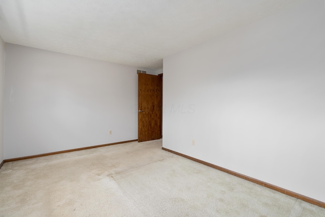 2520 Saltergate Dr, Dublin, OH 43016 - unfurnished room featuring light carpet and baseboards