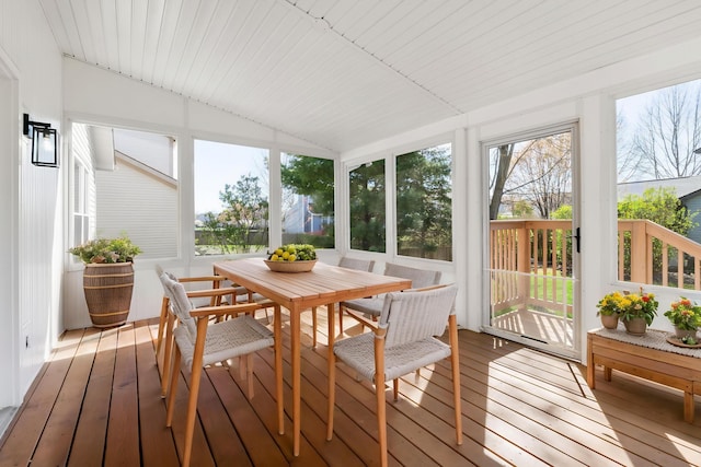 632 Tall Oaks Dr, Gahanna, OH 43230 - sunroom featuring vaulted ceiling, hardwood / wood-style floors, and a wooden deck