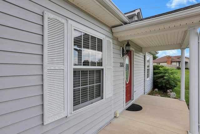 335 Mae St, Logan, OH 43138 - property entrance