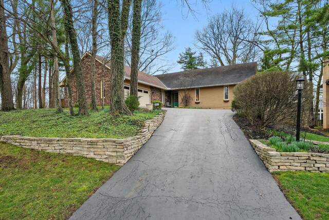 397 E Schrock Rd, Westerville, OH 43081 - ranch-style house featuring driveway and a garage