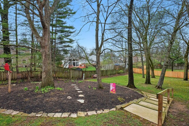 397 E Schrock Rd, Westerville, OH 43081 - view of yard with fence private yard