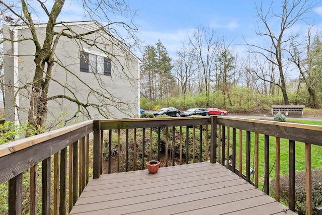 3018 Cooper Bluff Dr, Columbus, OH 43231 - view of wooden terrace