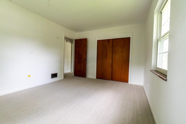3161 Avalon Rd, Upper Arlington, OH 43221 - unfurnished bedroom featuring carpet and a closet