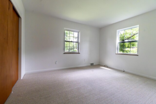 3161 Avalon Rd, Upper Arlington, OH 43221 - empty room with carpet floors and baseboards