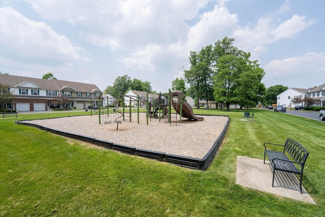 1218 Green Dr Unit 604, Columbus, OH 43230 - community playground with a lawn and a residential view
