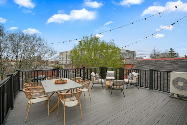 324 Jackson St, Columbus, OH 43206 - deck with outdoor dining area