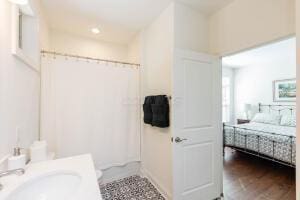 5165 Bluffton Way, Delaware, OH 43015 - full bathroom featuring vanity and a shower with curtain
