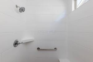 5165 Bluffton Way, Delaware, OH 43015 - interior details featuring a shower