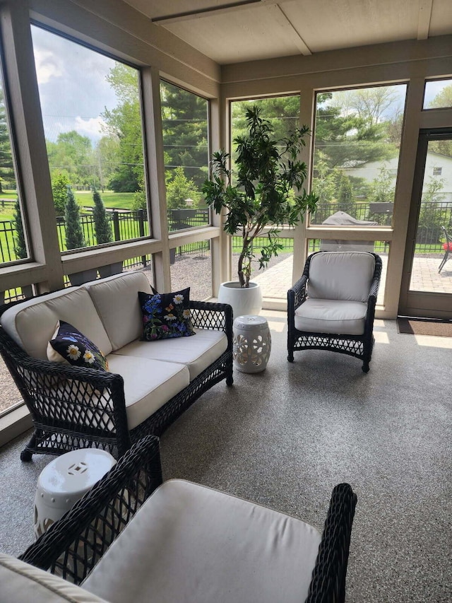 5165 Bluffton Way, Delaware, OH 43015 - sunroom / solarium featuring an outdoor hangout area