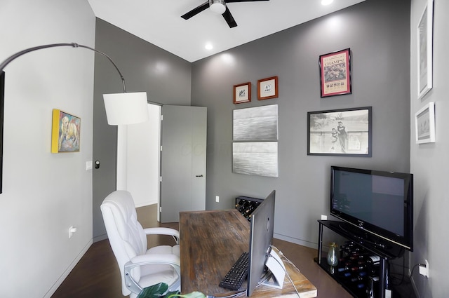 dining area featuring recessed lighting, wood finished floors, baseboards, and ceiling fan