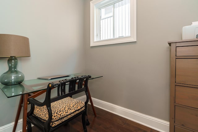 251 E Deshler Ave, Columbus, OH 43206 - office space featuring dark wood-type flooring and baseboards