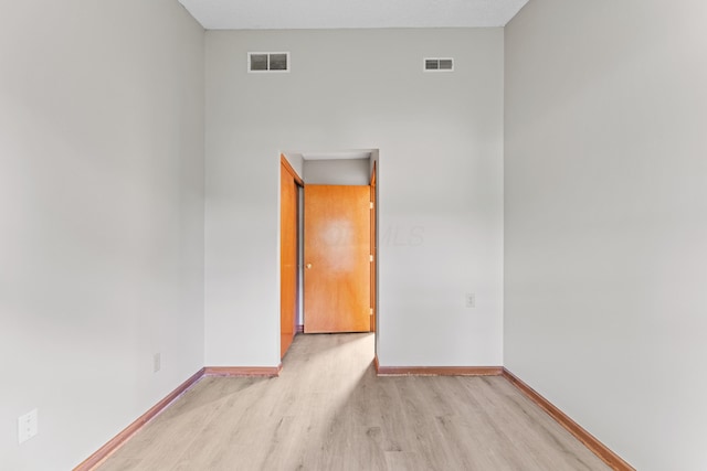 478 Three Oaks Ct, Columbus, OH 43230 - empty room with wood finished floors and baseboards