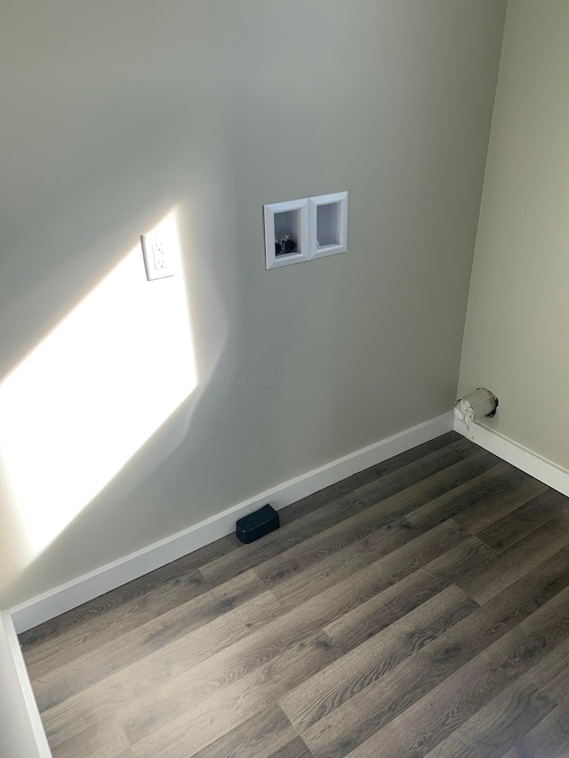 142 Pennsylvania Ave, Marion, OH 43302 - clothes washing area with baseboards, laundry area, dark wood-type flooring, and hookup for a washing machine