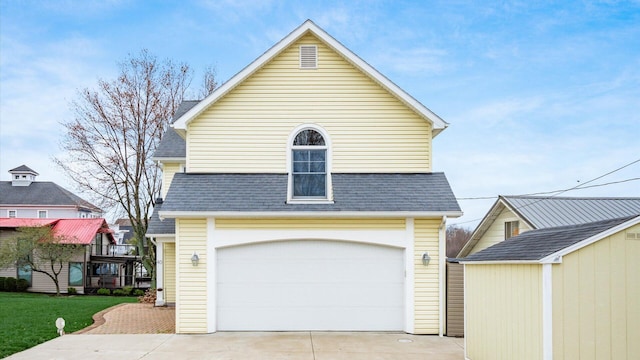 40 Beacon Light Ln, Buckeye Lake, OH 43008 - exterior space with driveway