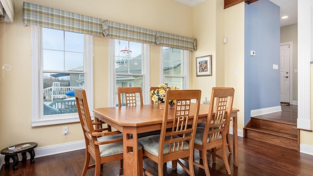 40 Beacon Light Ln, Buckeye Lake, OH 43008 - dining room featuring wood finished floors and baseboards