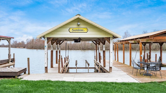40 Beacon Light Ln, Buckeye Lake, OH 43008 - view of dock featuring a water view and boat lift