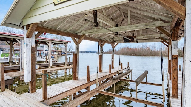 40 Beacon Light Ln, Buckeye Lake, OH 43008 - view of dock with a water view and boat lift