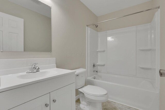 574 Koebel Ave, Columbus, OH 43207 - bathroom featuring toilet, vanity, and shower / bathtub combination
