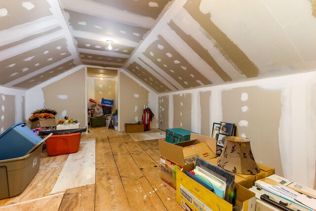 1738 W Chestnut St, Lancaster, OH 43130 - view of unfinished attic