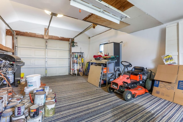 1738 W Chestnut St, Lancaster, OH 43130 - view of garage