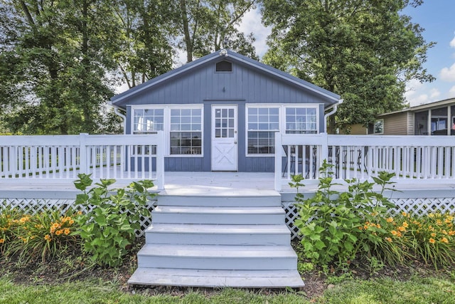 13384 Orchard Is NE, Millersport, OH 43046 - view of front of home featuring a deck