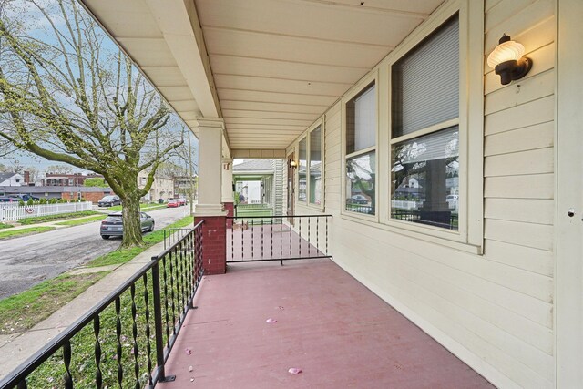 1287 City Park Ave, Columbus, OH 43206 - view of patio featuring a porch