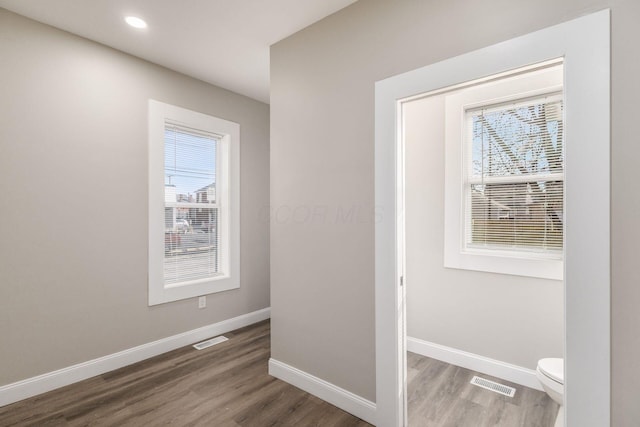 776 S 22nd St Unit 774, Columbus, OH 43206 - interior space with wood finished floors, baseboards, and visible vents