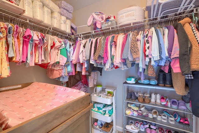 2655 Cross Creek Ave, Lancaster, OH 43130 - view of walk in closet