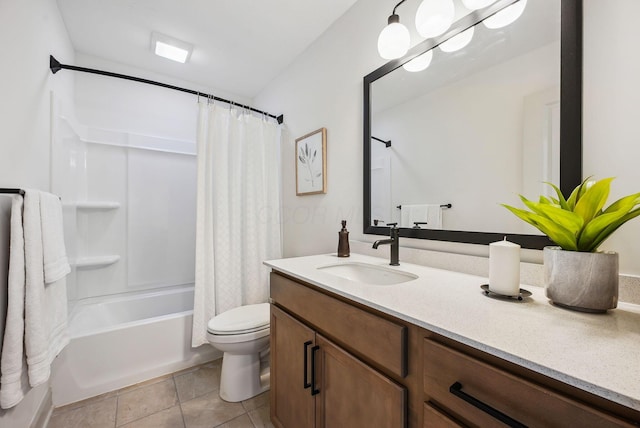 full bath featuring tile patterned floors, shower / tub combo, vanity, and toilet