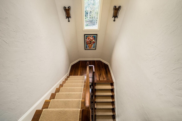 10577 Wellington Blvd, Powell, OH 43065 - staircase featuring baseboards