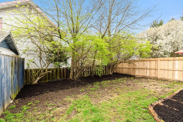 300 N Franklin St, Delaware, OH 43015 - view of yard featuring a fenced backyard