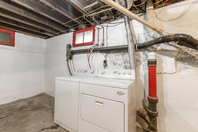 300 N Franklin St, Delaware, OH 43015 - laundry area featuring laundry area and washer and clothes dryer