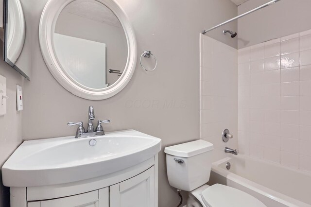 3225 Bellerive Dr, Pickerington, OH 43147 - bathroom with toilet, vanity, and shower / bathing tub combination