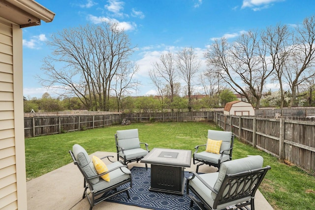 1581 Ringfield Dr, Galloway, OH 43119 - view of patio featuring a fenced backyard
