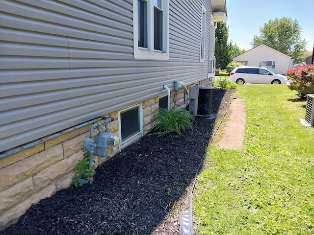 749 Jefferson St, Greenfield, OH 45123 - view of green lawn with central air condition unit