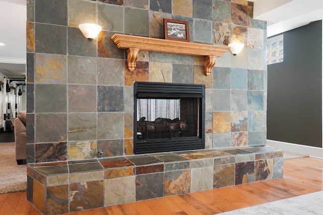 6795 Macneil Dr, Dublin, OH 43017 - interior details featuring wood finished floors and a multi sided fireplace