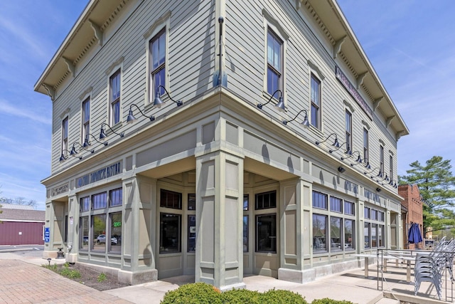 view of building exterior