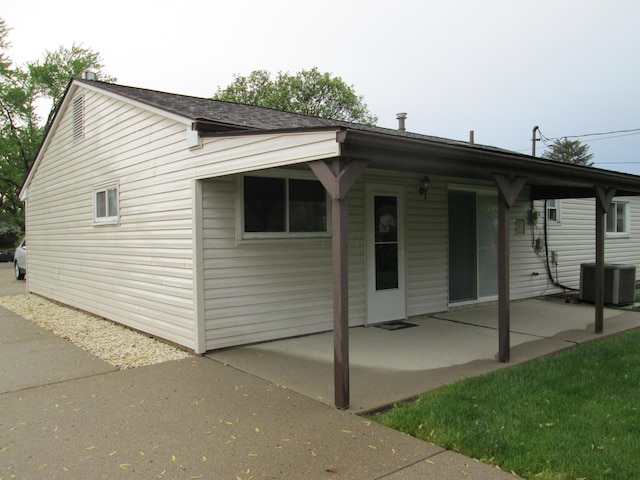 2991 Wessex Ct, Columbus, OH 43232 - photo 19