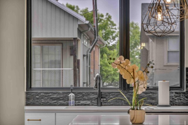 362-366 Zimpfer St Unit 1-3, Columbus, OH 43206 - kitchen view of decorative backsplash