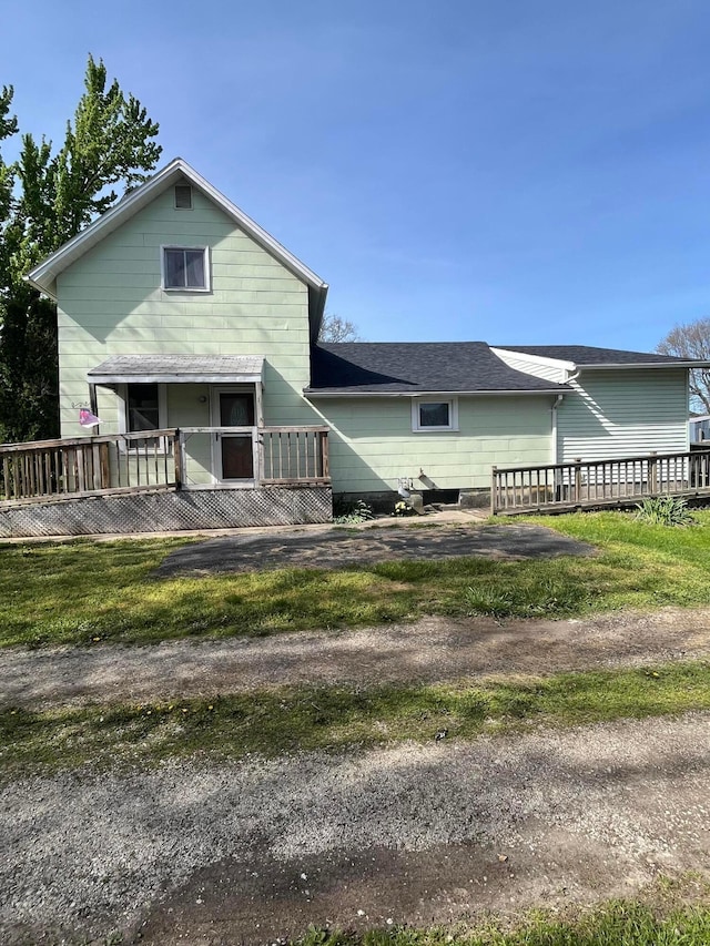 334 N High St, Caledonia, OH 43314 - back of house with a deck