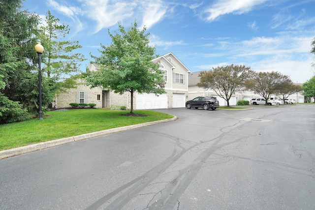 4899 Common Market Pl, Dublin, OH 43016 - view of asphalt road featuring street lighting