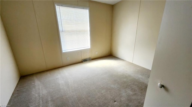 6243 Branch Cir, Zanesville, OH 43701 - view of carpeted spare room