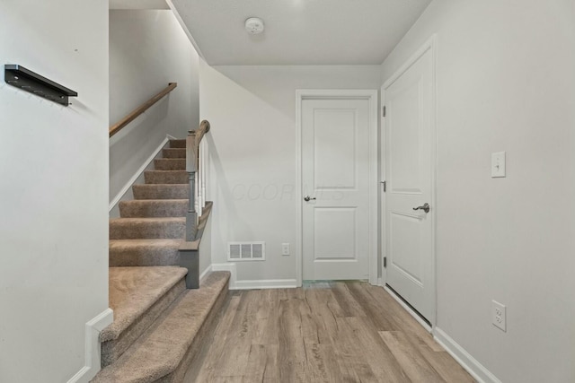 858 Blackcomb Dr, Cincinnati, OH 45244 - interior space with wood finished floors, baseboards, and visible vents
