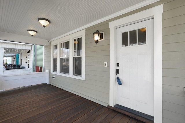 78 N Burgess Ave, Columbus, OH 43204 - wooden terrace featuring covered porch